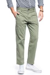 SPODNIE MĘSKIE LEE CARPENTER LICHEN GREEN L70YLD82 112118767. Zielone spodnie materiałowe Lee, l, bez wzorów, z materiału. Za 199.99 zł.