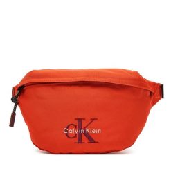 Saszetka nerka Calvin Klein. Brązowe saszetki i nerki CALVIN KLEIN, bez wzorów. Za 249.99 zł.