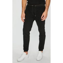Brave Soul - Spodnie. Spodnie materiałowe marki Brave Soul. W wyprzedaży za 49.90 zł.