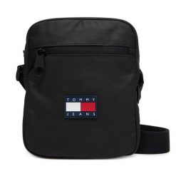 Saszetka Tommy Jeans. Czarne saszetki i nerki Tommy Jeans, bez wzorów, z jeansu. Za 289.99 zł.