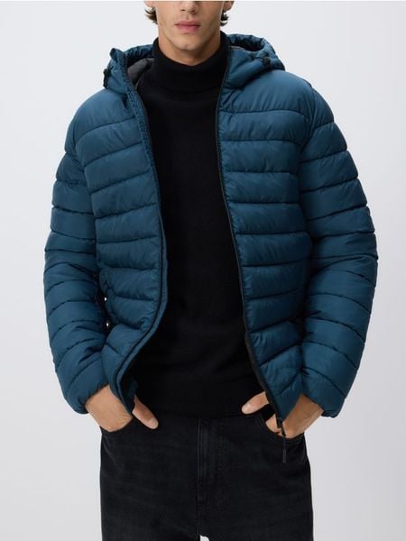 Pikowana kurtka z kapturem - zielony. Zielone kurtki Reserved, l, bez wzorów, z kapturem. W wyprzedaży za 109.99 zł.