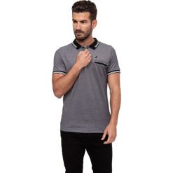 Koszulka polo w kolorze czarnym. Koszulki polo Lonsdale, Kangol. W wyprzedaży za 59.95 zł.