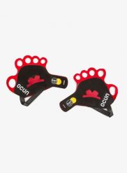 Rękawiczki do wspinaczki w rysach Ocun Crack Gloves Lite. Czerwone rękawiczki Ocun, bez wzorów, z gumy. Za 131.99 zł.