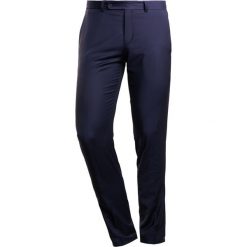 Bruuns Bazaar KARL Spodnie garniturowe navy. Garnitury marki Bruuns Bazaar. W wyprzedaży za 503.40 zł.