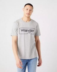 WRANGLER FRAME LOGO TEE MĘSKI T-SHIRT KOSZULKA NADRUK MID GREY W70JD3X37 112320767. Szare t-shirty Wrangler, m, bez wzorów, z bawełny, bez kołnierzyka, bez ramiączek. Za 69.99 zł.