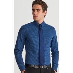 Koszula super slim fit - Granatowy. Koszule marki Reserved. W wyprzedaży za 49.99 zł.