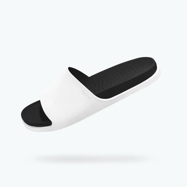 Klapki NATIVE SPENCER LX. Białe klapki Native Shoes. Za 139.99 zł.