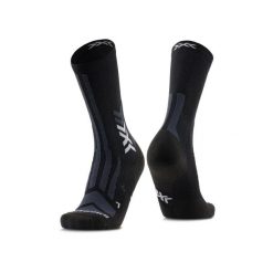 Skarpetki X-Socks Discover Crew. Czarne skarpety X-Socks, bez wzorów. Za 125.40 zł.