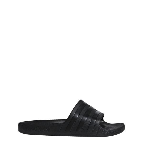 Klapki adilette Aqua. Białe klapki Adidas, z materiału. Za 89.00 zł.