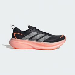 Buty Supernova Glide M Running. Brązowe buty do biegania Adidas, bez wzorów, bez zapięcia, do biegania. Za 569.00 zł.