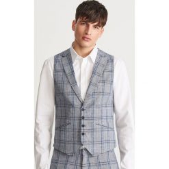 Kamizelka garniturowa z lnem - Szary. Garnitury marki Reserved. Za 149.99 zł.