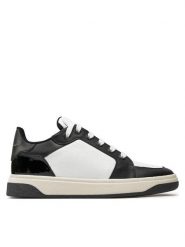 Giuseppe Zanotti Sneakersy RM40010 Czarny. Czarne buty sportowe casual Giuseppe Zanotti, bez wzorów, ze skóry, bez zapięcia. Za 2,499.00 zł.