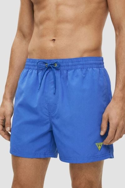 GUESS Granatowe którkie męskie kąpielówki New Basic, Rozmiar M. Niebieskie kąpielówki Guess, l, z aplikacjami. Za 259.99 zł.