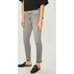 Calvin Klein Jeans - Jeansy. Jeansy marki Calvin Klein Jeans. W wyprzedaży za 359.90 zł.