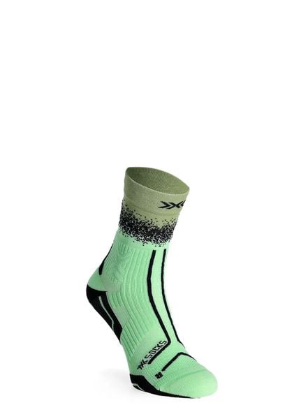 Skarpety do biegania X-Socks Trailrun Terraskin Perform Crew. Zielone skarpety X-Socks, bez wzorów, z dzianiny. Za 120.99 zł.