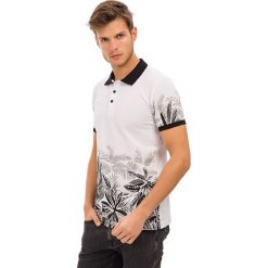 Koszulka polo w kolorze biało-czarnym. Koszulki polo marki Galvanni. W wyprzedaży za 99.95 zł.