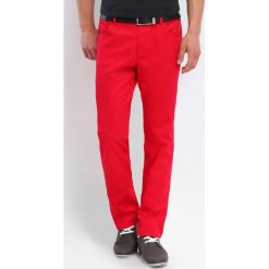 SPODNIE DŁUGIE MĘSKIE KRÓJ 5-POCKET, KLASYCZNE. Spodnie materiałowe marki TOP SECRET. W wyprzedaży za 49.99 zł.