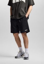 Spodenki dresowe męskie Infinity. Czarne krótkie spodenki sportowe Prosto., l, z aplikacjami, z bawełny. Za 214.99 zł.