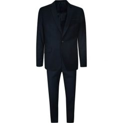 Garnitur Ślubny, Elegancki, Slimowany, Granatowy Zapinany na Jeden Guzik, Spodnie w Kant -CASINO. Niebieskie garnitury Casino, do pracy, l, bez wzorów, z poliesteru. Za 489.00 zł.