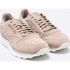 Reebok Classic - Buty Classic. Buty sportowe casual marki Reebok Classic. W wyprzedaży za 219.90 zł.