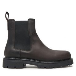 Sztyblety Vagabond Shoemakers. Brązowe sztyblety Vagabond Shoemakers, bez wzorów, bez obcasa, bez zapięcia. Za 859.99 zł.