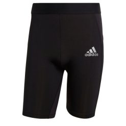 Spodenki męskie adidas Techfit Short Tight. Czarne bielizna termoaktywna Adidas, m, bez wzorów, bez ramiączek, do piłki nożnej. Za 79.00 zł.