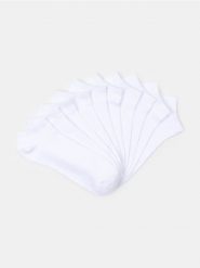 Prążkowane skarpetki 10 pack - biały. Białe skarpety Sinsay, bez wzorów, prążkowane. Za 19.99 zł.