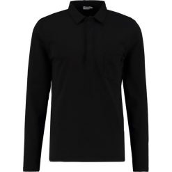 Filippa K Koszulka polo black. Czarne koszulki polo sportowe Filippa K, z bawełny, polo. Za 399.00 zł.