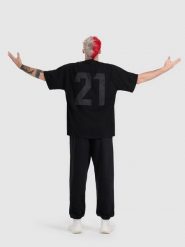 4F T-shirt oversize z nadrukiem męski 4F x Tomasz Fornal - czarny L. Czarne t-shirty 4F, l, bez wzorów, z dzianiny, bez kołnierzyka, bez ramiączek. Za 119.99 zł.