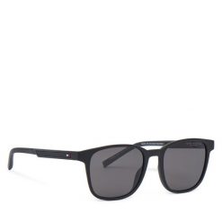Okulary przeciwsłoneczne Tommy Hilfiger. Czarne okulary przeciwsłoneczne Tommy Hilfiger. Za 489.99 zł.