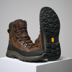 Buty outdoor wysokie Solognac Crosshunt 500 V2 wodoodporne. Brązowe trekkingi SOLOGNAC, bez wzorów, ze skóry, przed kolano, bez zapięcia. Za 549.99 zł.