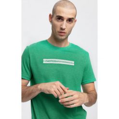 T-shirt męskiI TSM256 - zielony melanż. T-shirty marki 4F. W wyprzedaży za 29.99 zł.