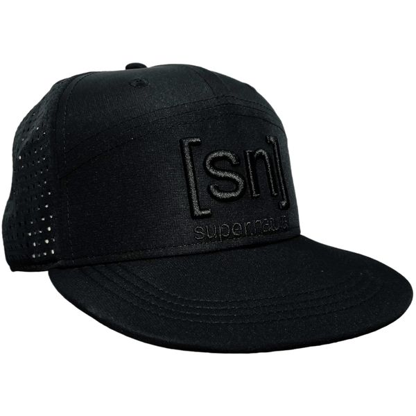 Czapka z daszkiem SUPER.NATURAL Action Cap. Czarne czapki z daszkiem super.natural, bez wzorów. Za 140.71 zł.