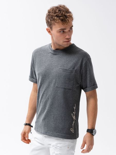 T-shirt męski z nadrukiem - czarny. Czarne t-shirty Ombre Clothing, m, bez wzorów, z bawełny, bez kołnierzyka, bez ramiączek. W wyprzedaży za 19.99 zł.