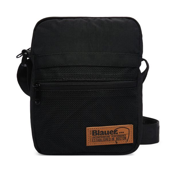 Saszetka Blauer. Czarne saszetki i nerki Blauer, bez wzorów. Za 129.99 zł.