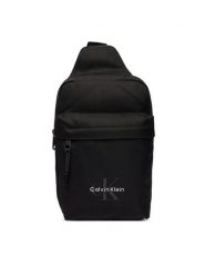Calvin Klein Saszetka Bold Sling LV04D3300G Czarny. Czarne saszetki i nerki CALVIN KLEIN, bez wzorów, z materiału. Za 329.99 zł.