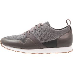 UGG TRIGO HYPERWEAVE Sneakersy niskie dark charcoal. Buty sportowe casual marki UGG. Za 679.00 zł.