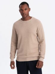 Męski melanżowy sweter ze strukturalnej dzianiny – piaskowy V3 - Rozmiar: S. Swetry nierozpinane Ombre Clothing, m, bez wzorów, z bawełny, bez kołnierzyka, bez ramiączek. W wyprzedaży za 89.99 zł.