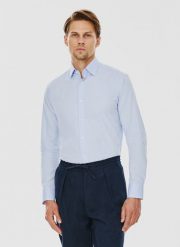 PAKO LORENTE – Niebieska koszula męska. Niebieskie koszule Pako Lorente, m, bez wzorów, z bawełny, bez kołnierzyka, bez ramiączek. Za 149.99 zł.