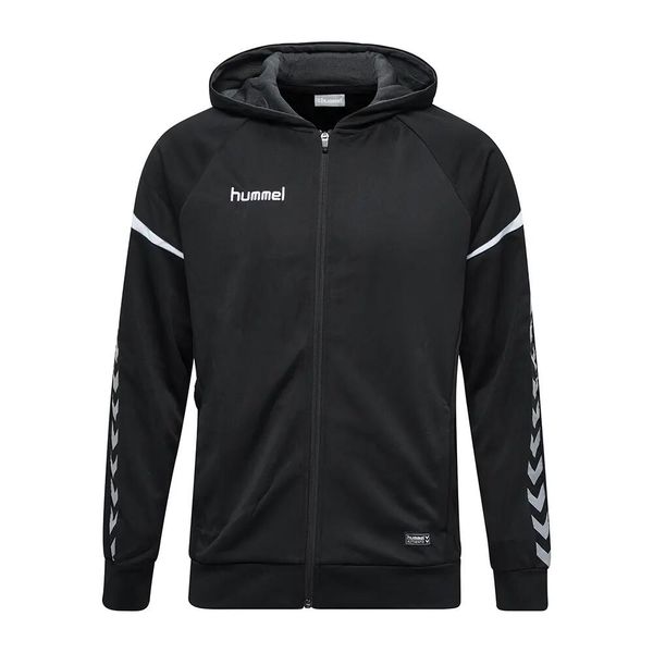 Bluza z kapturem Hummel auth. charge. Czarne bluzy z kapturem Hummel, m, bez wzorów, prążkowane, z kapturem. Za 170.00 zł.
