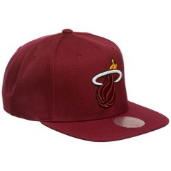 Mitchell & Ness czapka z daszkiem NBA Miami Heat Top Spot Snapback Hwc Heat. Czerwone czapki z daszkiem Mitchell & Ness, bez wzorów. Za 149.00 zł.