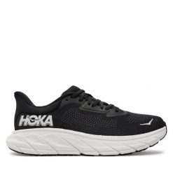 Buty do biegania Hoka. Czarne buty do biegania HOKA, bez wzorów, bez zapięcia, do biegania. Za 599.99 zł.