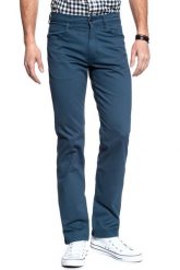 WRANGLER SPODNIE MĘSKIE ARIZONA OXFORD BLUE W12OA1072 112126282. Niebieskie spodnie materiałowe Wrangler, na co dzień, l, bez wzorów, z materiału. W wyprzedaży za 119.99 zł.