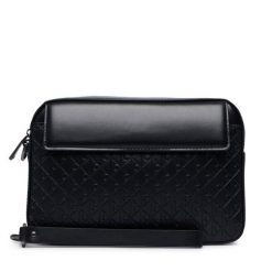Saszetka Calvin Klein. Czarne torby na ramię CALVIN KLEIN, bez wzorów, małe, bez dodatków. Za 369.99 zł.
