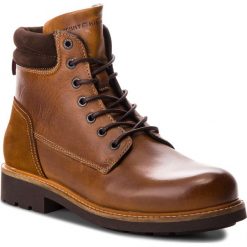 Kozaki TOMMY HILFIGER - Active Leather Boot FM0FM01774 Winter Cognac 906. Kozaki marki Tommy Hilfiger. W wyprzedaży za 399.00 zł.