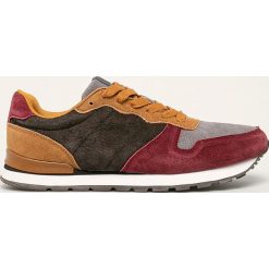 Medicine - Buty Basic. Buty sportowe casual MEDICINE, bez wzorów, z gumy, z okrągłym noskiem, bez zapięcia. Za 199.90 zł.