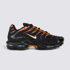 Buty lifestyle męskie Nike Air Max Plus FN6949-400. Czarne buty sportowe casual Nike, bez wzorów, bez zapięcia, nike air max. Za 774.20 zł.