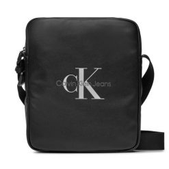 Saszetka Calvin Klein Jeans. Czarne saszetki i nerki Calvin Klein Jeans, bez wzorów, z jeansu. Za 429.99 zł.