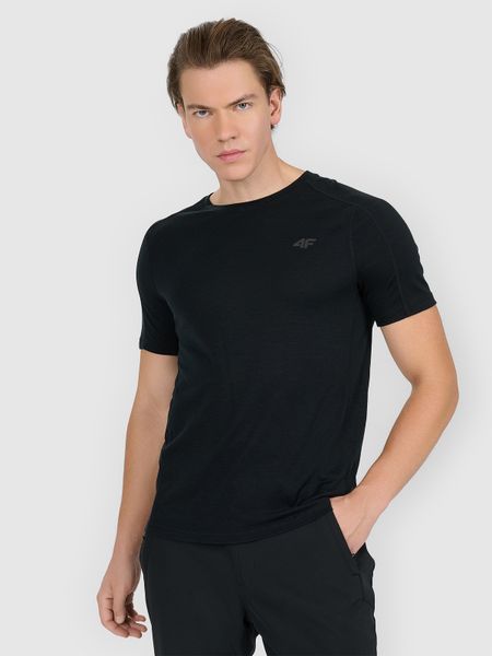 4F Koszulka trekkingowa z wełną merino męska - czarna M. Czarne t-shirty 4F, m, bez wzorów, z materiału, bez kołnierzyka, bez ramiączek. Za 199.99 zł.