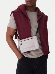 Quiksilver Saszetka CEOWB-QUIC-F-003-09 Szary. Szare saszetki i nerki Quiksilver, bez wzorów, z materiału, bez dodatków. Za 99.99 zł.